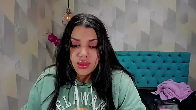 LindaBreeS on StripChat