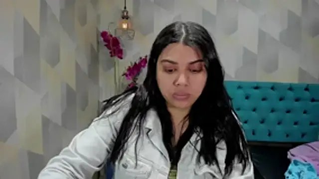 LindaBreeS on StripChat