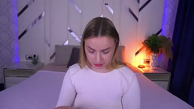 LindsieGreyy on StripChat