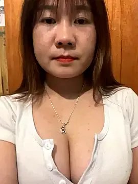 Liness101 on StripChat