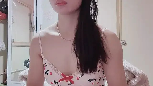 LinhChi_9x on StripChat