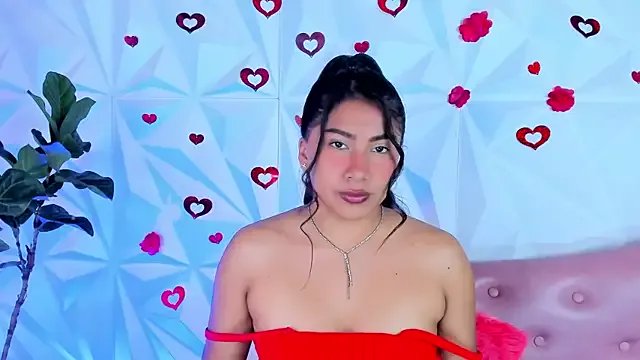 LinnaGardenia on StripChat