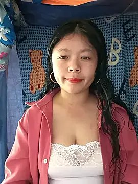 lisa-bae00 on StripChat