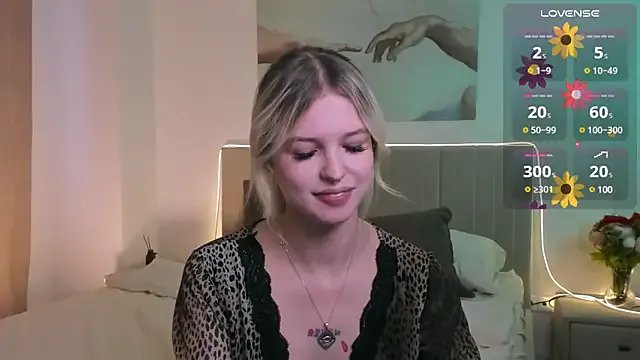 Lisa_Blossom on StripChat