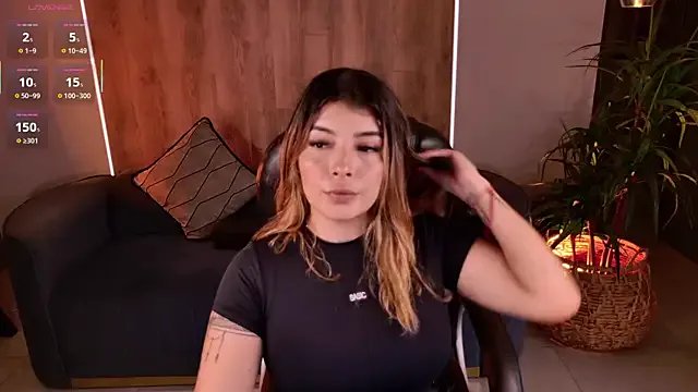 LisaMonroe_ on StripChat