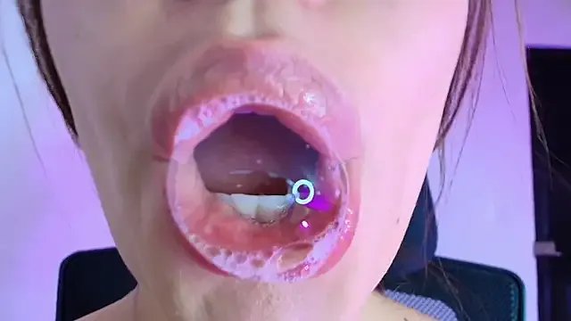 lisbet21x on StripChat