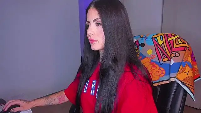 Lisegg_ on StripChat