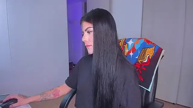 Lisegg_ on StripChat