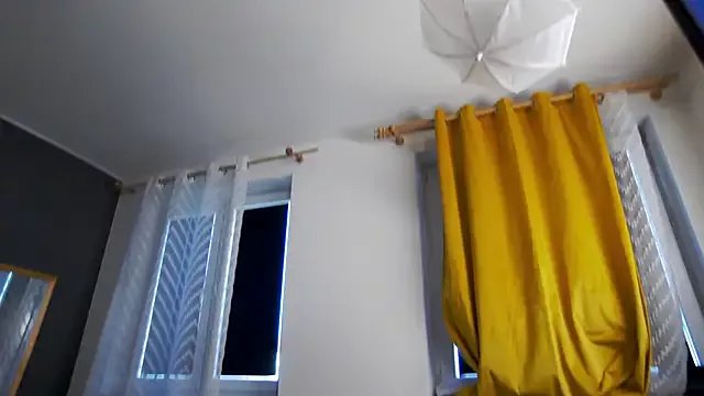 LissaAnn on StripChat