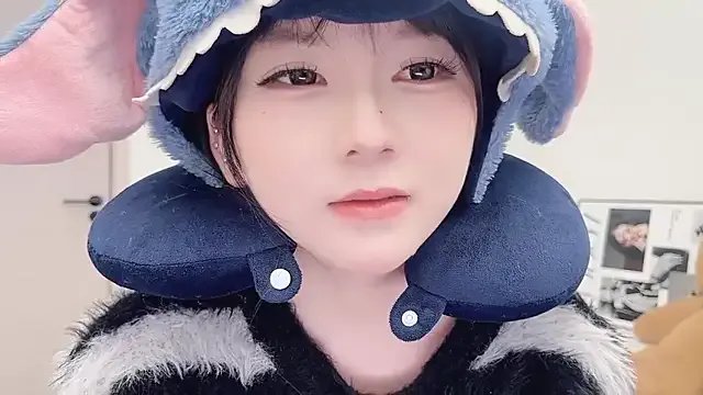 lnua-lnua — Freechat on StripChat