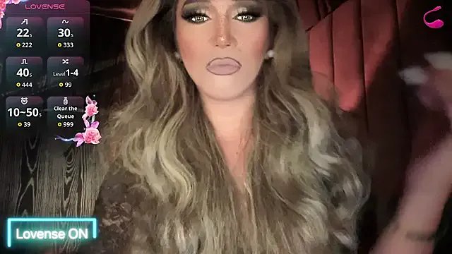 Lo_la_69 on StripChat