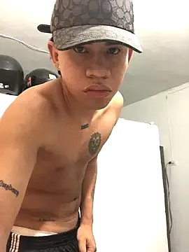 logannth on StripChat