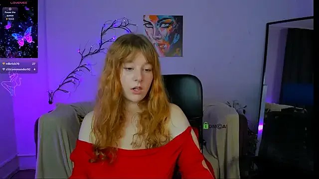 lola_sun12 on StripChat