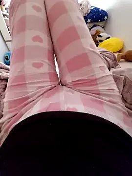 Freechat lolyforyou on StripChat