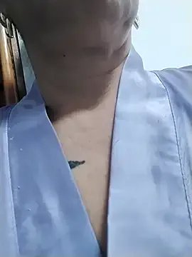 lonely_shewolf on StripChat