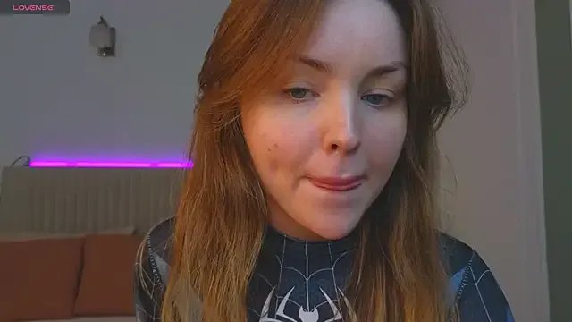 Lora_Rosee on StripChat