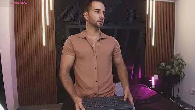 lorenzo_walker_1 on StripChat