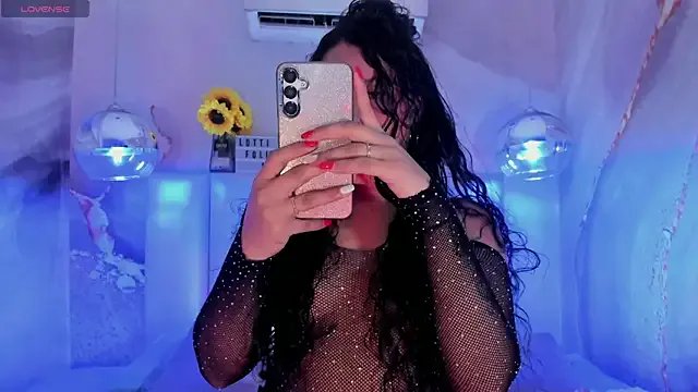 Freechat LottiCarter on StripChat