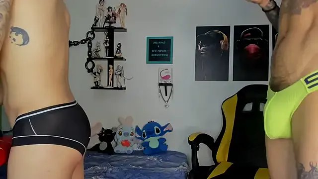 louchart_boys on StripChat