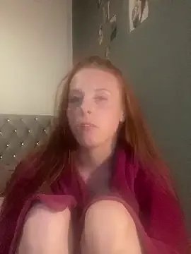 Louise_Burnett — Finger my pussy 