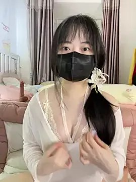 love-uiui on StripChat