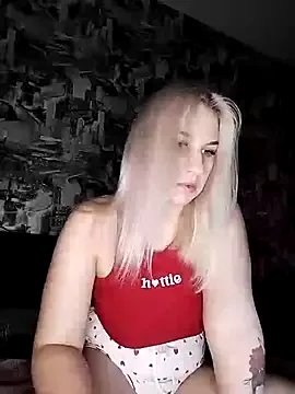 Freechat Love_Fever on StripChat