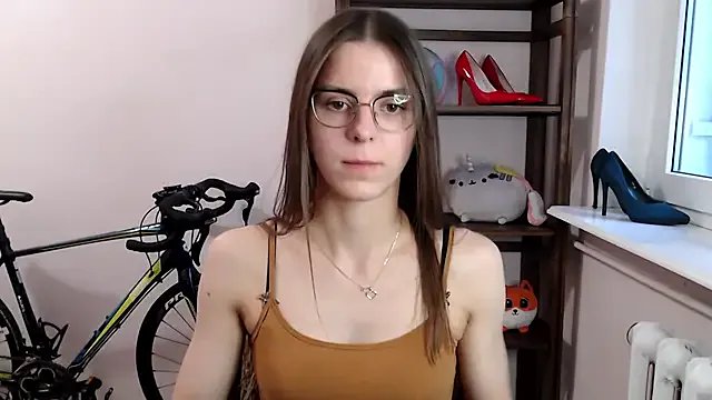 Freechat love_megi on StripChat