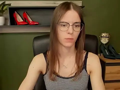 Freechat love_megi on StripChat