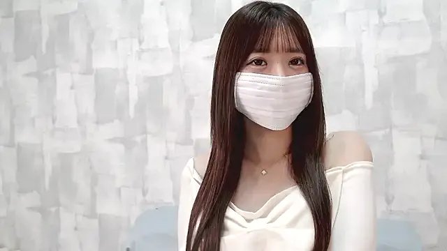 LOVE_MOMO_LOVE on StripChat