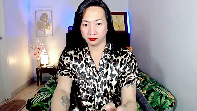 Freechat LovelyQueen69 on StripChat