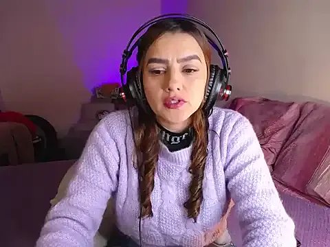 Lu_perez on StripChat