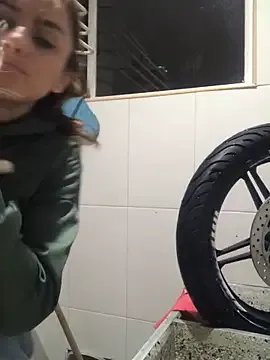 Lu_perez on StripChat