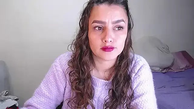 Lu_perez on StripChat