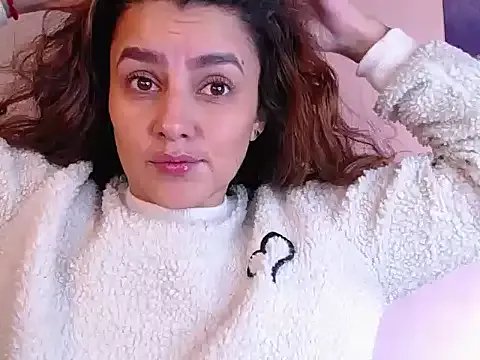 Lu_perez on StripChat