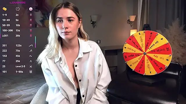 LuanaFincel — flash my boobies