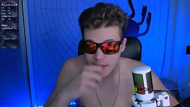 lucas_long_ on StripChat