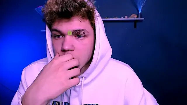 lucas_long_ on StripChat