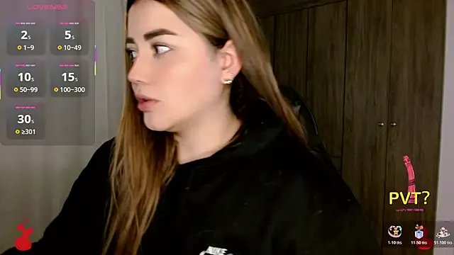 Freechat Lucia_star__ on StripChat