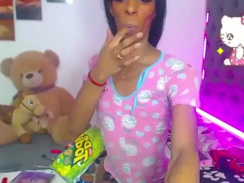 lucianadolll on StripChat