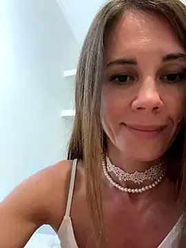 LucieMack on StripChat