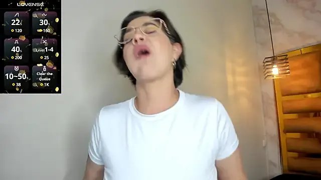 Luciifeer_ on StripChat