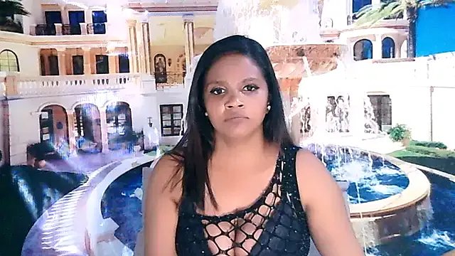 Luciousindian69 on StripChat