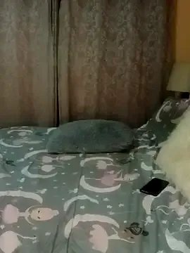 Luciouslips00 on StripChat