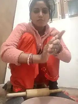 LUCKY_cut on StripChat