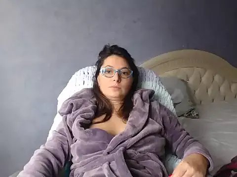 LuckyLisa23 on StripChat
