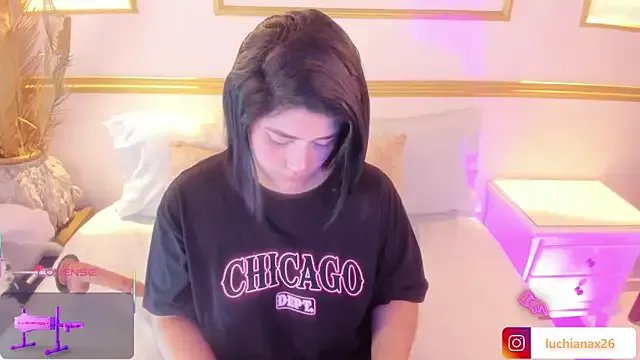 lucy26_ on StripChat