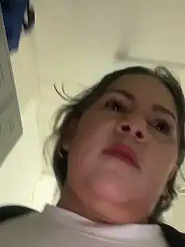 Lucy_Milf_474 on StripChat