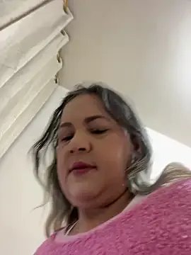 Lucy_Milf_474 — SHOW NAKED  - SEXY DANCE