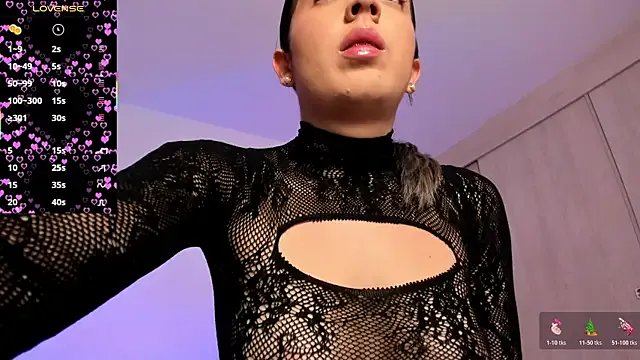 Lucyortiz_ on StripChat