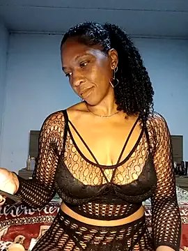 Luhma_hot on StripChat